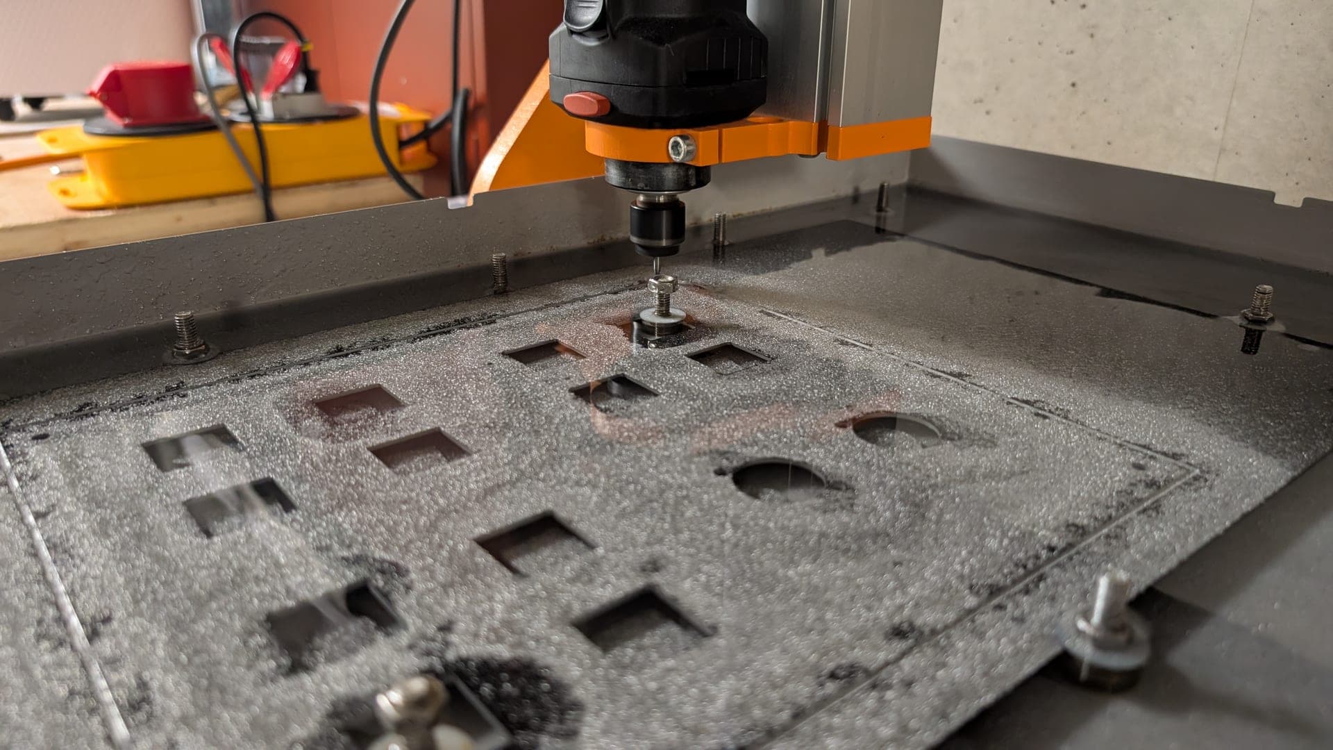 CNC-Fräsen Bedienpanel Fertigung
